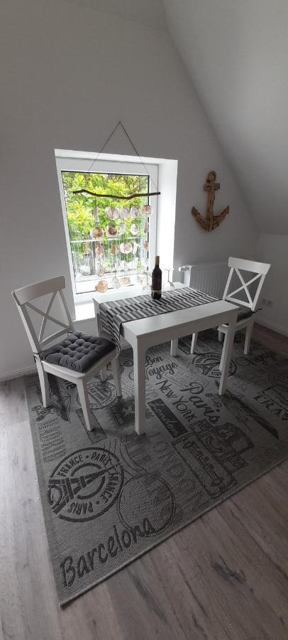 Haus Groth - Wohnung Heinke - Schupp1 Tonning Bagian luar foto